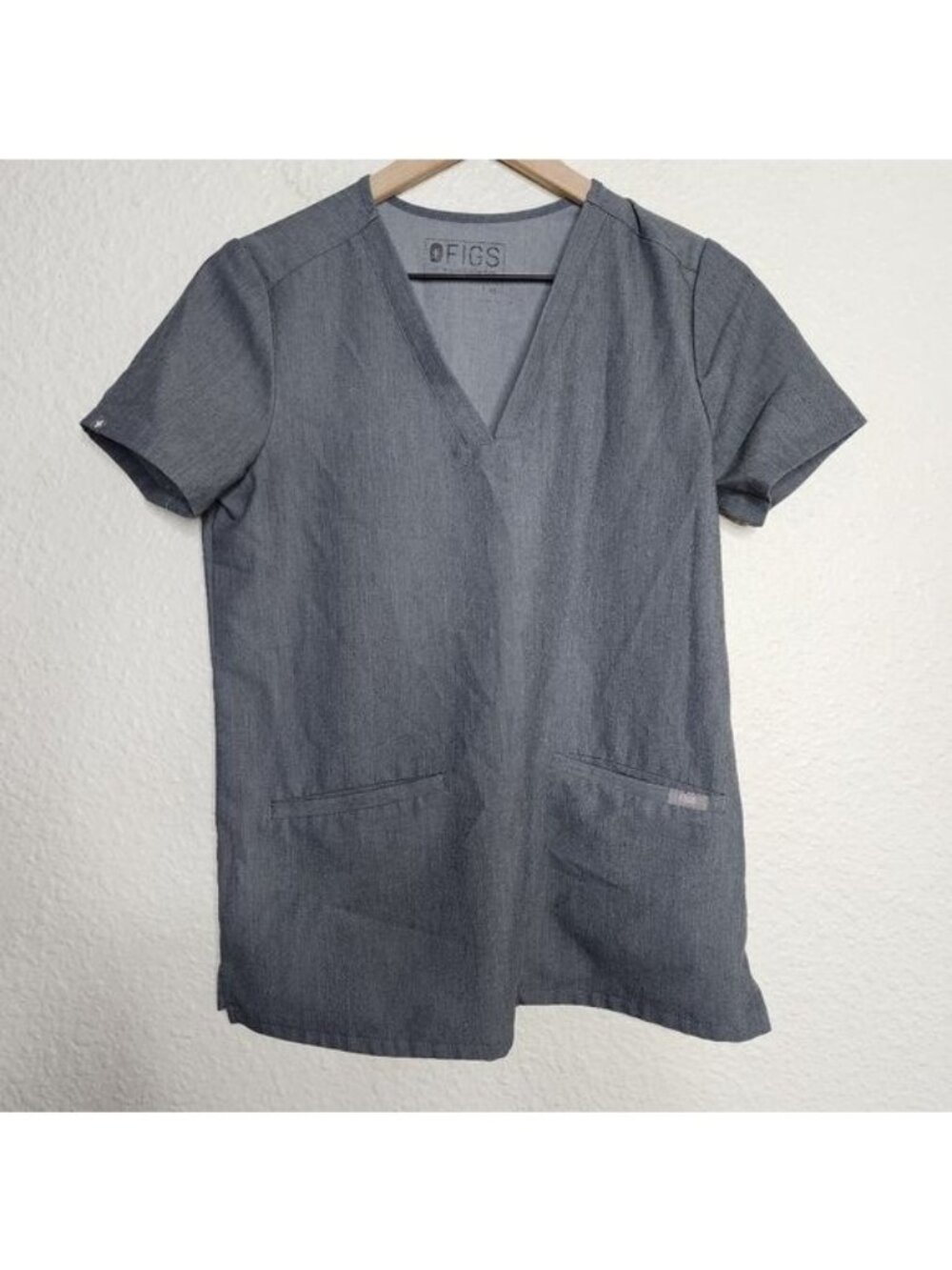 Figs Casma Three-Pocket Scrub Top Gray Women's Size XS